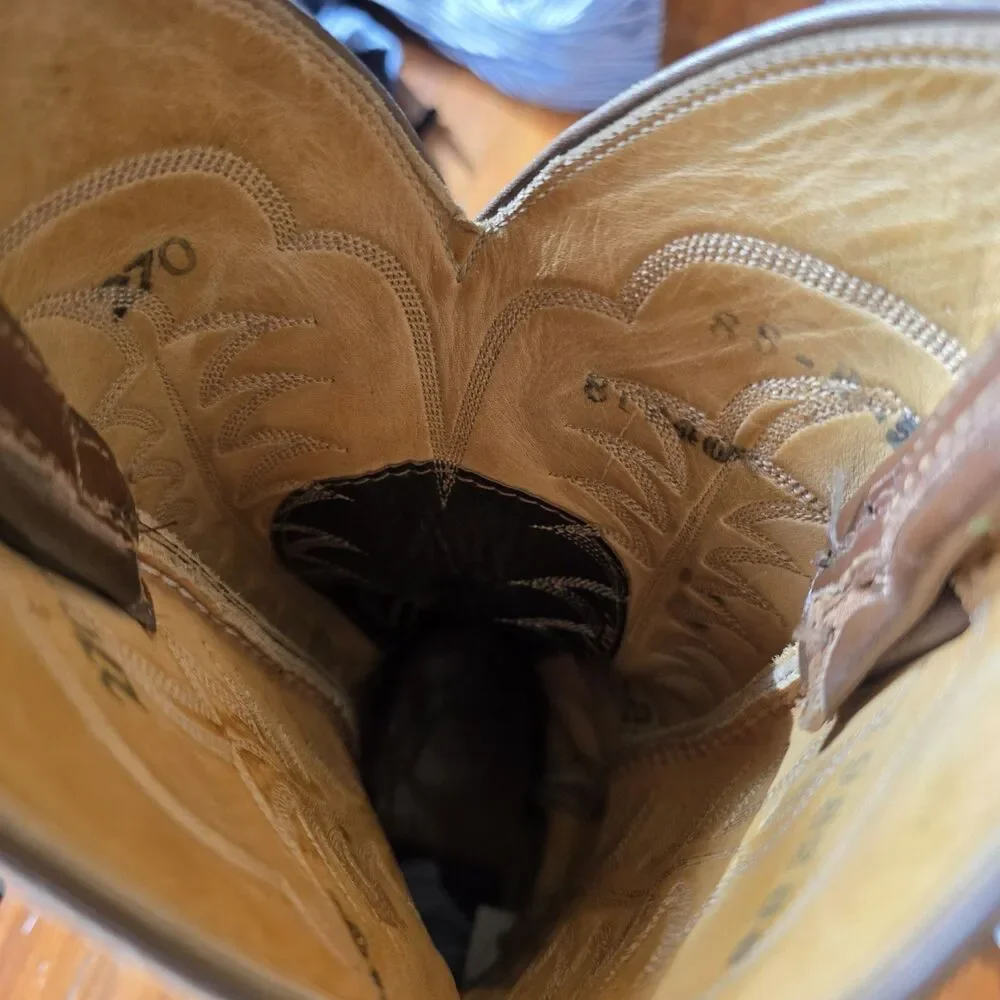 Vintage TONY LAMA Mens 7B (270) Western Boots 81240 Brown Leather Classic 1970s
